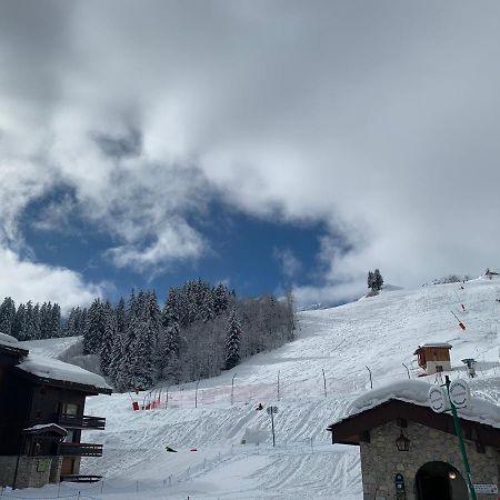 Valmorel Studio Skis aux pieds Esterno foto
