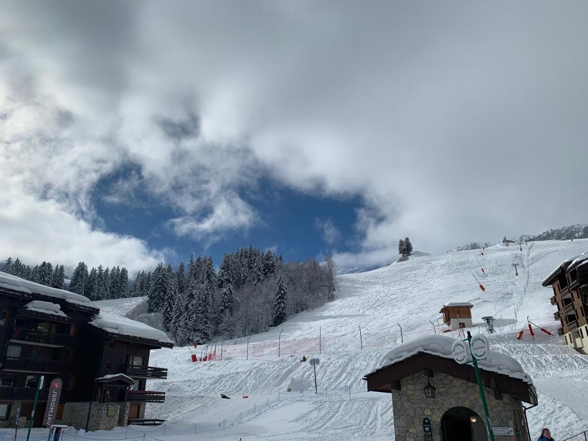 Valmorel Studio Skis aux pieds Esterno foto